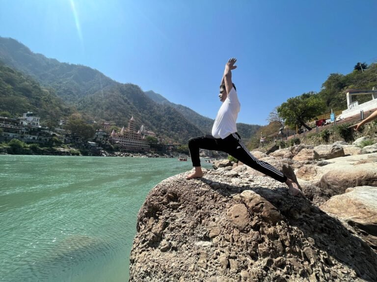 5 Simple Yoga Poses for a Stress-Free Life